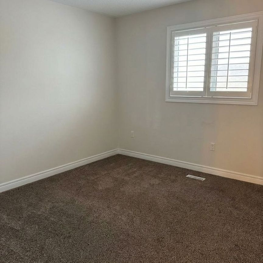 For Lease - 2432 Marisa Court, Mississauga, Ontario - Photo 1