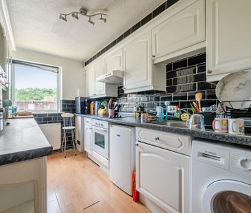 2 bedroom flat to rent - Photo 6