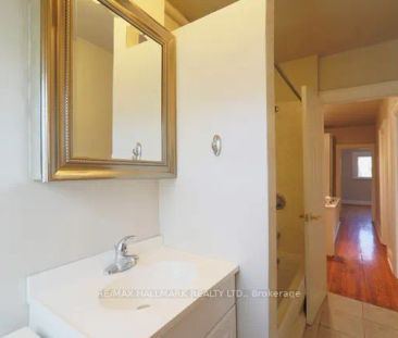 1481 Queen Street E #Upper - Photo 4
