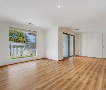 WOW - WHAT A SHOW STOPPER!!! Rossmoyne High School Zone!!! - Photo 6