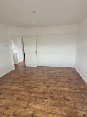 4 Bed Semi-Detached House, Ilford, IG3 - Photo 1