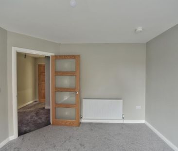 5 Faulkner Grove, Bangor, BT20 3FN - Photo 2