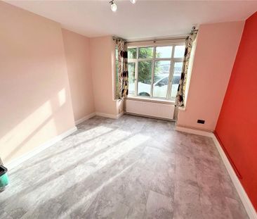 4 bedroom detached house to rent - Photo 4