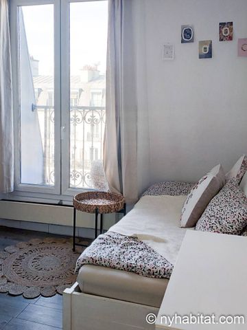 Logement à Paris, Location meublée - Photo 5