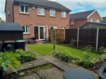 3 bedroom semi-detached house to rent - Photo 4