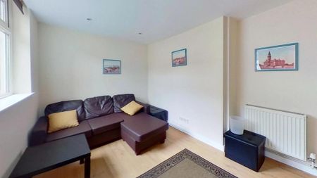 4 bedroom private hall to rent - Photo 2