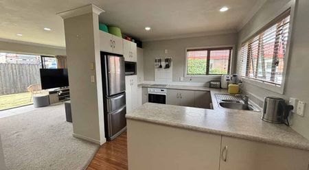 Fine in Fairfield - Photo 4