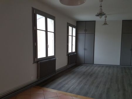 Location Appartement 4 pièces 97m² NANCY 54000 - Photo 2