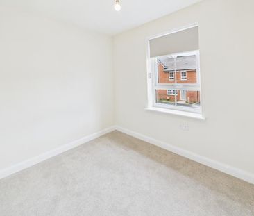 Sniggs Field Avenue, Winnycroft - Photo 6