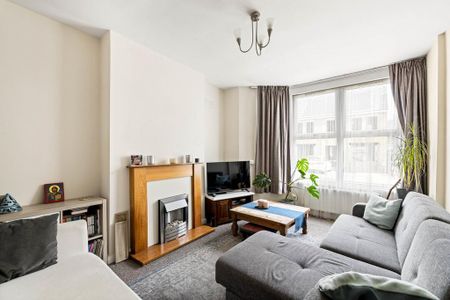 3 bedroom end of terrace house to rent - Photo 5