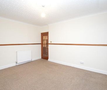4 bedroom terraced house to rent - Photo 1