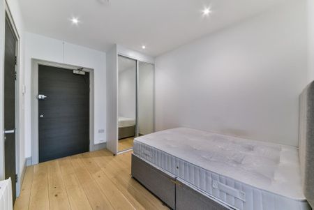 Studio to rent - Photo 2