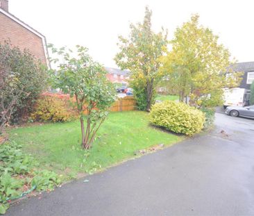 3 bedroom semi-detached house to rent - Photo 3