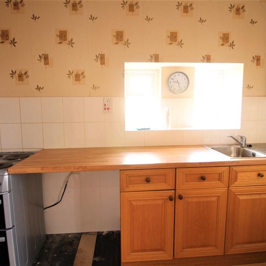 1 West Street, West Str, Scarborough - Photo 1
