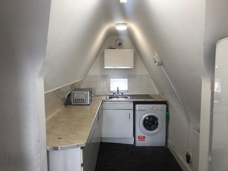 2 bedroom flat to rent - Photo 5