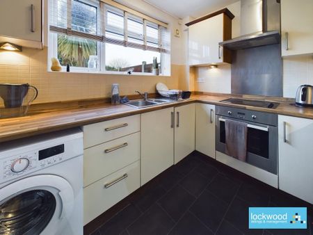 2 bedroom property to rent - Photo 4