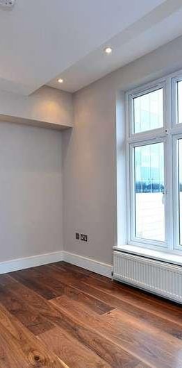 Chiswick High Road, Gunnersbury, W4 - Photo 1