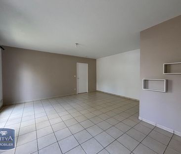 Location Appartement 2 pièces 52m² MAUBEUGE 59600 - Photo 1
