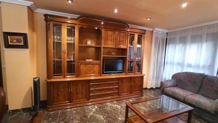 Carrer de Fontanars dels Alforins, Valencia, Valencian Community 46007 - Photo 2