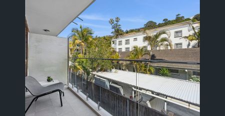 Beachside Haven with Modern Appeal - Photo 5