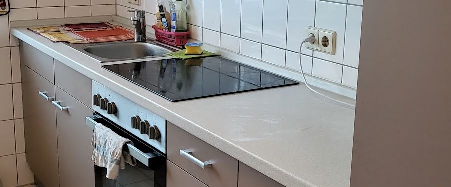 Großes Zimmer 17,47 m² mit Balkon innerhalb einer 3er-WG // 2.OG li, Zi 1324 - Photo 1