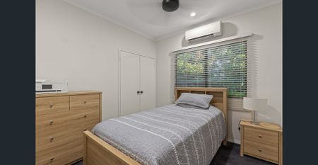 Expansive 5x2 Home with Shed, Solar & Swimming Pool! - Photo 5