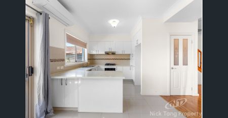 CAREFREE LIFESTYLE IN CENTRAL RINGWOOD - Photo 3