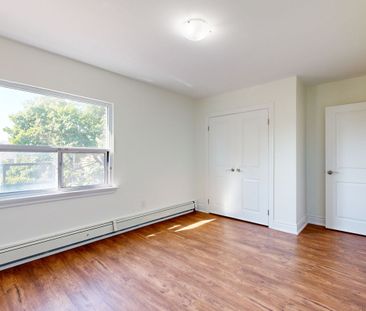 For Lease - 3503A Lake Shore Boulevard Unit# 3, Toronto, Ontario - Photo 4