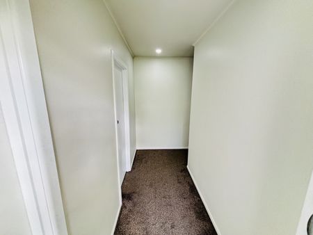 MANUREWA, 3 BEDROOMS - Photo 4