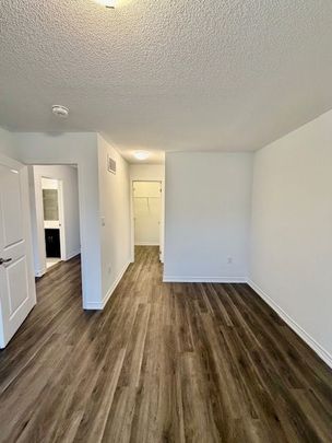 For Lease - 9 Vinewood Crescent, Barrie, Ontario - Photo 1