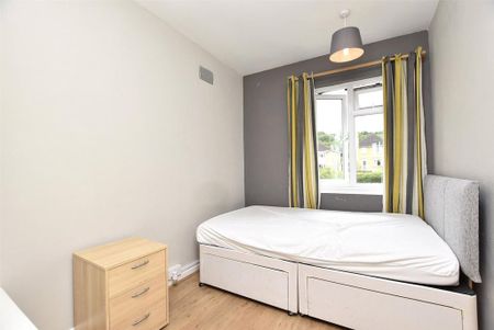 4 bedroom house to rent - Photo 3