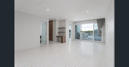 EXTRA LARGE LUXURY APARTMENT - Photo 5