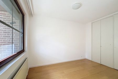 Maison bel étage 3 façades 221m² - 5 ch. jardin 400m² terrasse, garage, parking - Photo 3