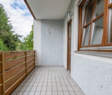 Ruhig Wohnen in der Stadt!Interessante 3-Zimmer-Wohnung mir Tageslichtbad und Balkon in Passau-Heining - Photo 4