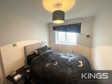 2 bedroom ground floor flat to rent - Photo 4
