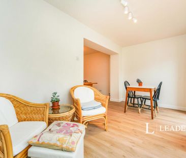 3 bedroom semi-detached house to rent - Photo 4