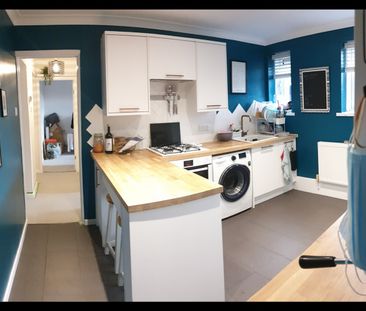2 Bed Flat, Holmfield House, E17 - Photo 2