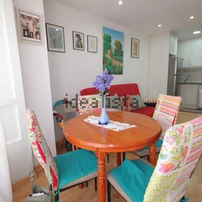 Alquiler de piso en Calle Valencia - Photo 1