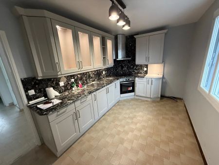 Location Maison 5 pièces 135 m2 à Champigny-sur-Marne - Photo 2