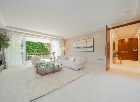 Gloucester Square - Photo 2