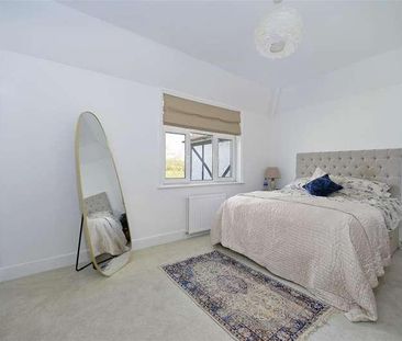 The Common, Cranleigh, GU6 - Photo 5