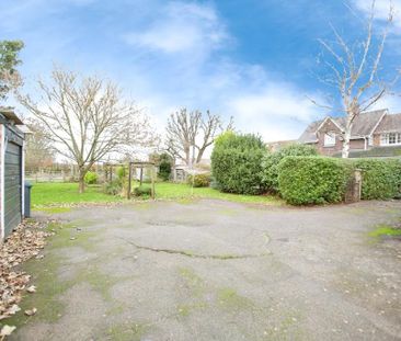 3 bedroom semi-detached house to rent - Photo 2