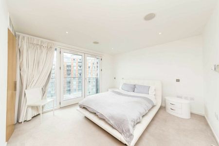 Fairmont Avenue, Canary Wharf, E14 - Photo 4