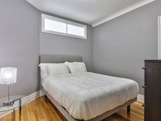4785 Rue Dupuis, #2 - Photo 1