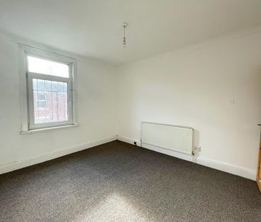 2 Bedroom Terraced House for rent in Stoneclose Avenue, Hexthorpe, Doncaster - Photo 3