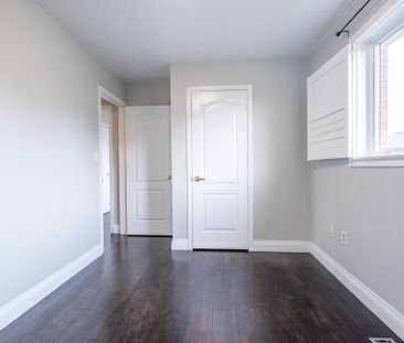 For Lease - 27 Panorama Way, Hamilton, Ontario - Photo 2