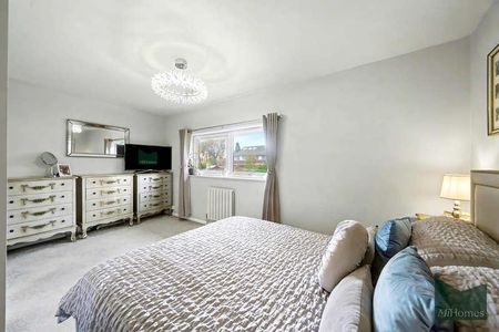 Goldrill Drive, New Southgate, N11 - Photo 5