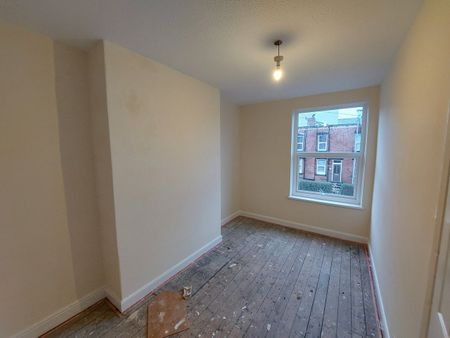 3 Bed Terraced House, Gilpin View, LS12 - Photo 5
