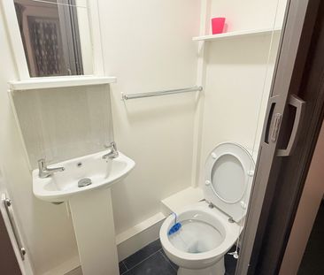 Studio Flat, London, NW2 - Photo 6