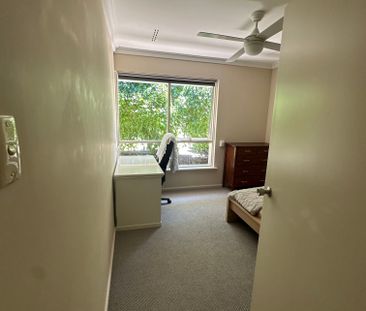 High Wycombe - Photo 3